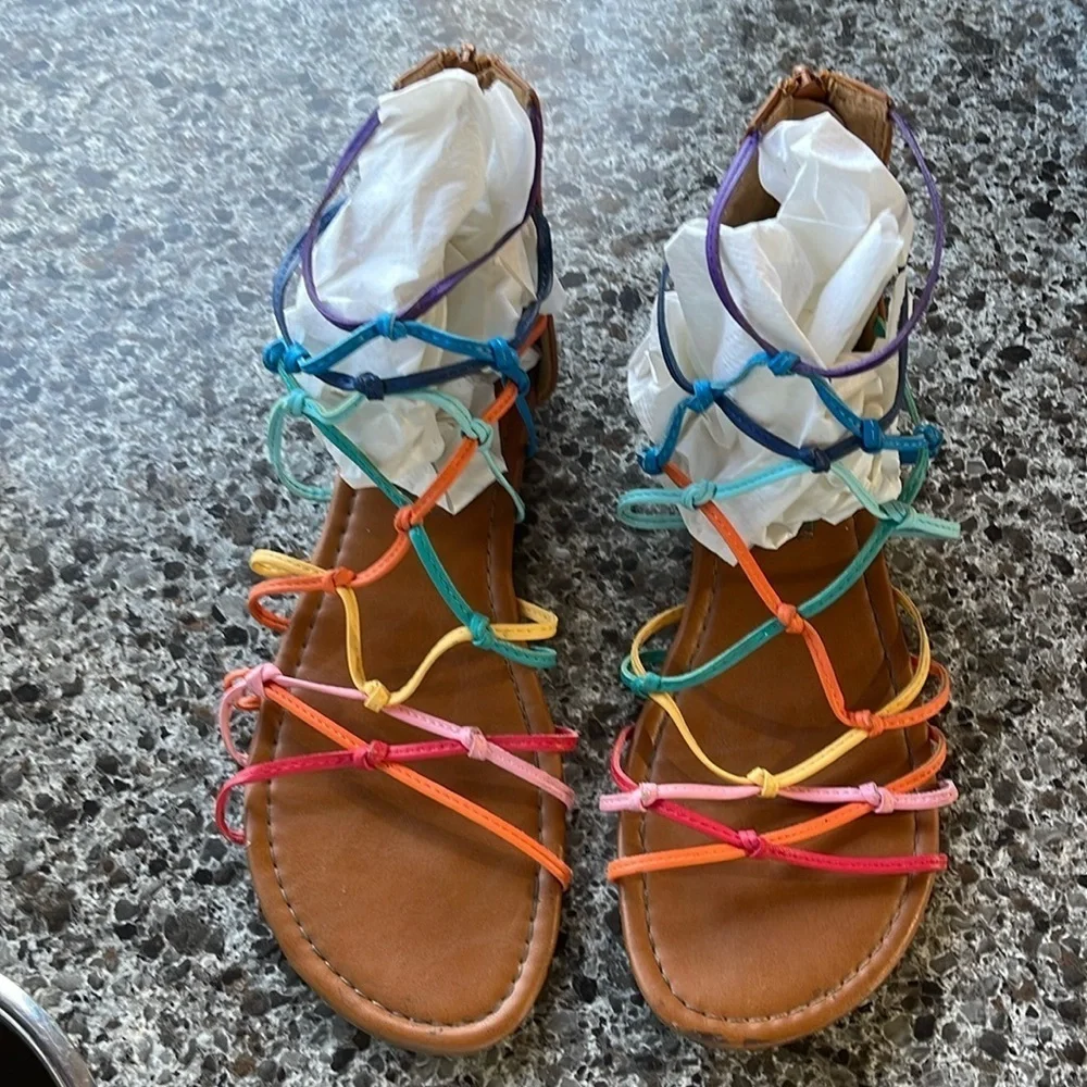 Steve Madden‎ Rainbow Sandals girls size 3.5 zipper back.